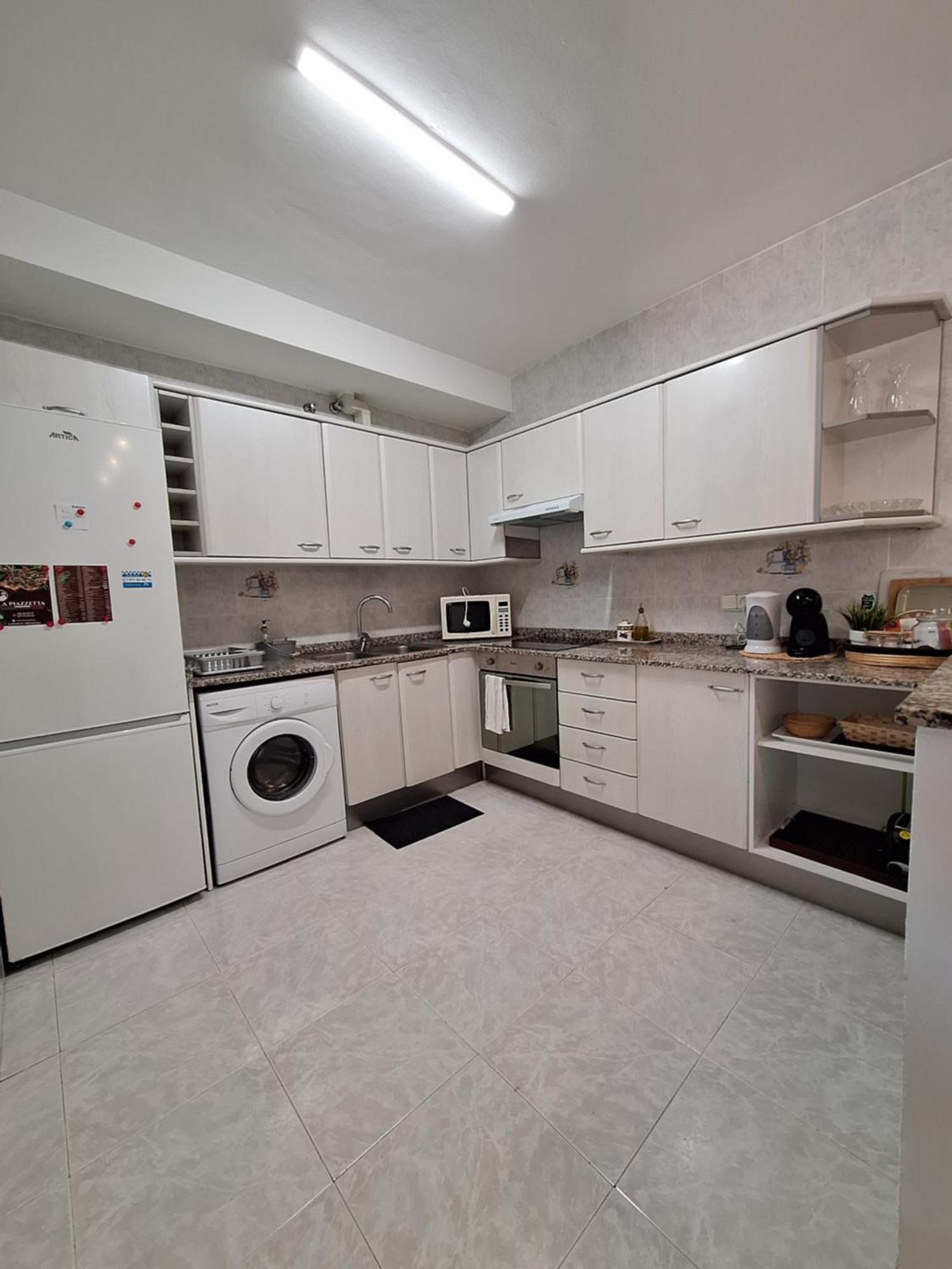Апартаменты Piso California 3 Aire Acondicionado, Wifi, 4 Camas Миами-Плайя Экстерьер фото