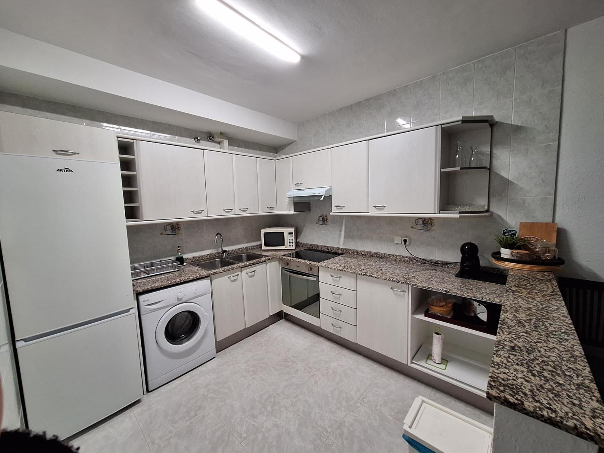 Апартаменты Piso California 3 Aire Acondicionado, Wifi, 4 Camas Миами-Плайя Экстерьер фото